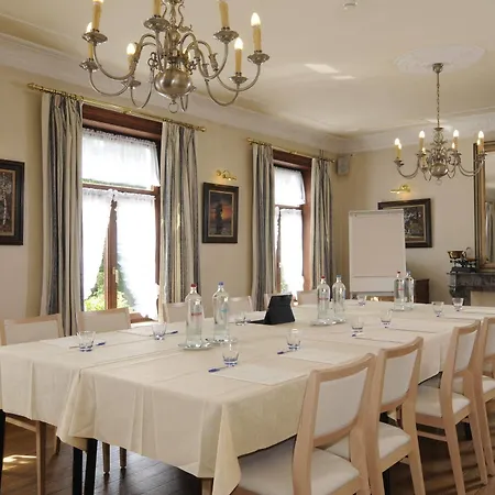 Kasteel Nieuwland 3* Aarschot